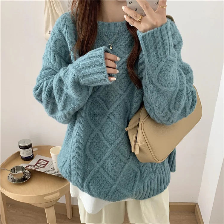 Isla Cozy Cable Knit Sweater